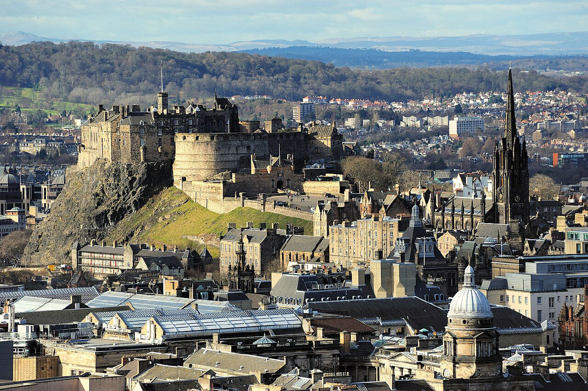 Edinburgh Castle rising above the Grassmarket